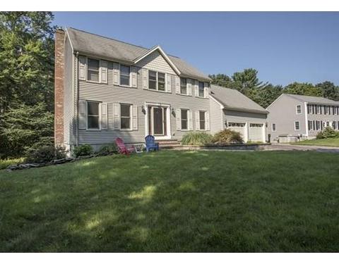 9 Danielle St, Norton, MA 02766 photo 2