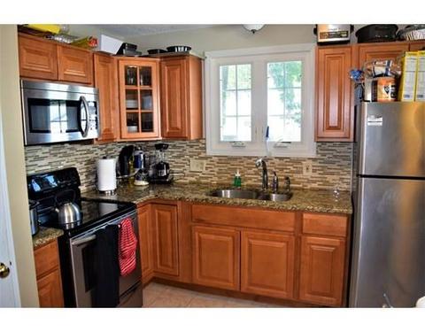 60 Newfield Rd, Springfield, MA 01119 photo 5