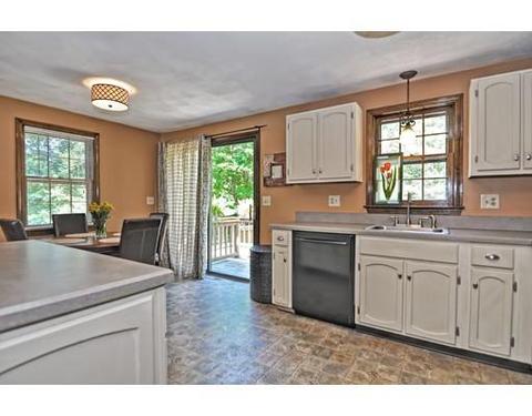 7 Lori Dr, Franklin, MA 02038 photo 23