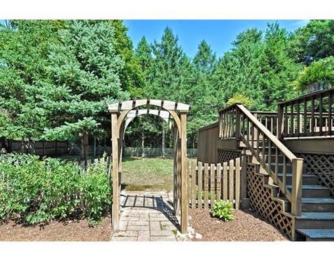 7 Lori Dr, Franklin, MA 02038 photo 3