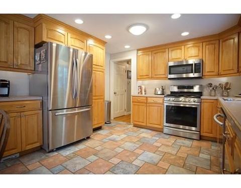 54 Fox Hill Rd, Springfield, MA 01118 photo 6