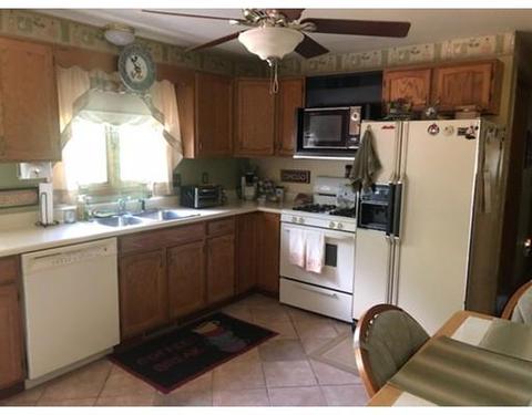 6 Cluster Cir, Springfield, MA 01118 photo 4