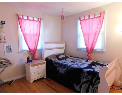 96 Laurence St, Springfield, MA 01104 photo 12
