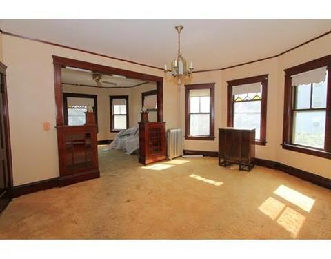 40 Mendon St, Worcester, MA 01604 photo 3