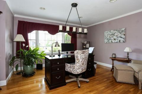 32 James Cir, Mashpee, MA 02649 photo 12