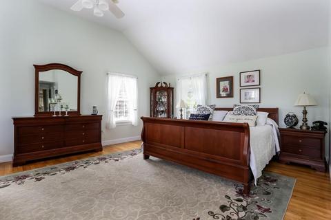 32 James Cir, Mashpee, MA 02649 photo 13