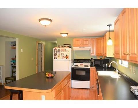 44 High St, Erving, MA 01344 photo 4