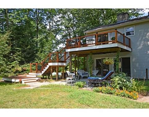 54 Oliver St, Easthampton, MA 01027 photo 4