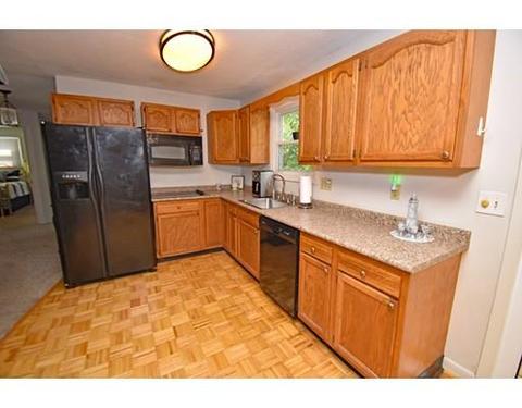 54 Oliver St, Easthampton, MA 01027 photo 12