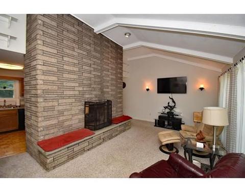 54 Oliver St, Easthampton, MA 01027 photo 10