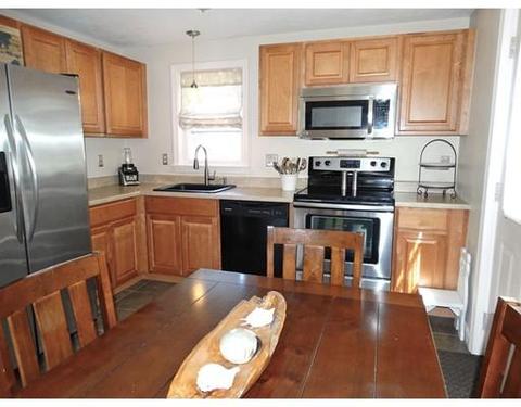 100 Park Ave, East Wareham, MA 02538 photo 11