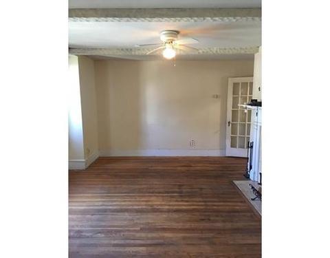 40 Acacia St, Fall River, MA 02720 photo 3