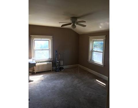 40 Acacia St, Fall River, MA 02720 photo 9