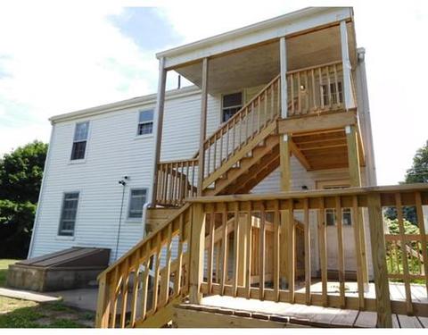 71 Ely St, Holyoke, MA 01040 photo 4