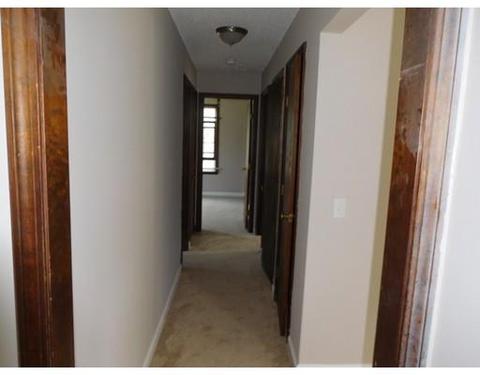 71 Ely St, Holyoke, MA 01040 photo 7