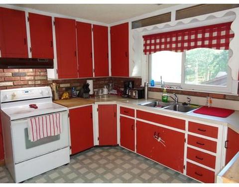 62 Ridgewood Dr, Russell, MA 01071 photo 7