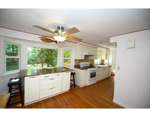190 Parish Rd, Needham, MA 02494 photo 2