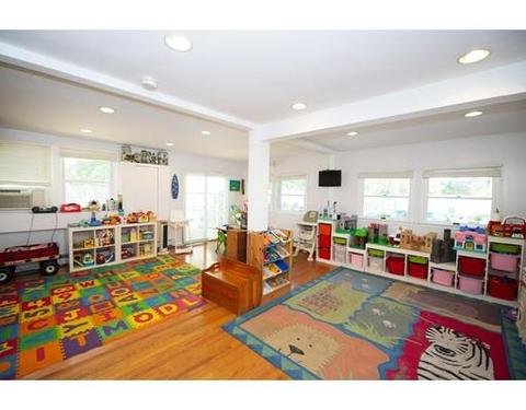 190 Parish Rd, Needham, MA 02494 photo 10