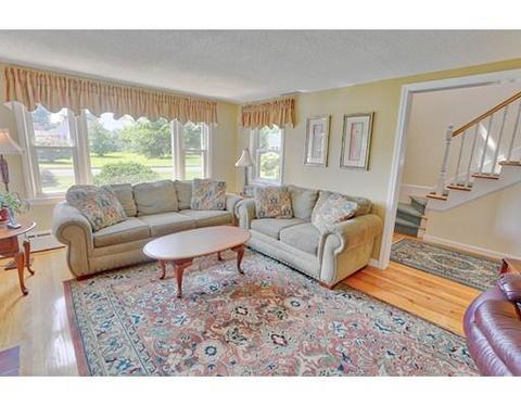 94 Acrebrook Rd, Springfield, MA 01129 photo 4