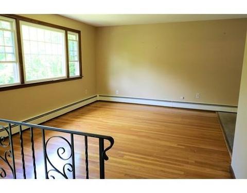 11 Orchard Rd, Gloucester, MA 01930 photo 5