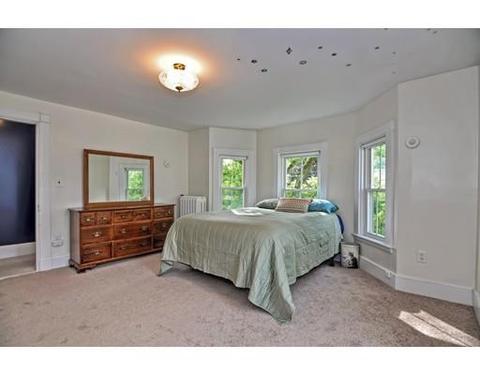 613 Great Plain Ave, Needham, MA 02492 photo 17