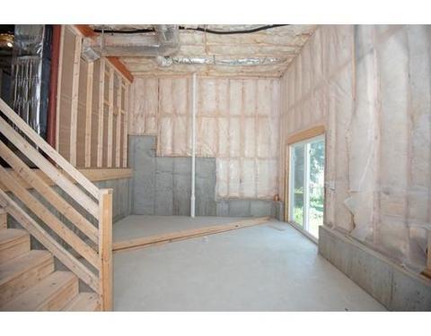 48 Standish St, Worcester, MA 01604 photo 19