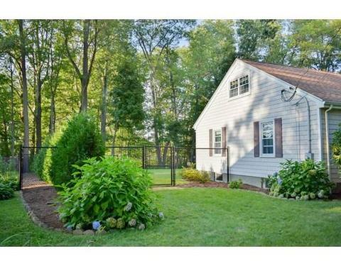 27 Graystone Cir, Worcester, MA 01606 photo 10
