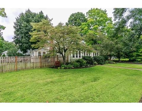 313 Nehoiden St, Needham, MA 02492 photo 3