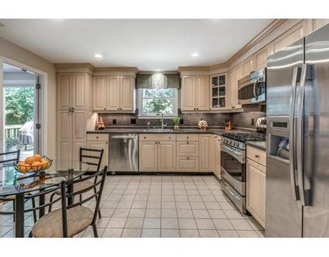 136 Greendale Ave, Needham, MA 02494 photo 13