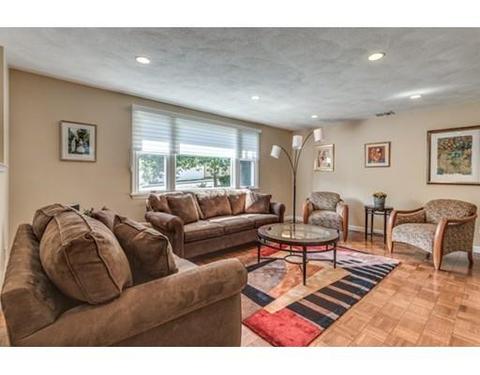 136 Greendale Ave, Needham, MA 02494 photo 6
