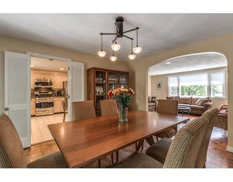 136 Greendale Ave, Needham, MA 02494 photo 9