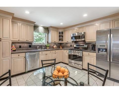 136 Greendale Ave, Needham, MA 02494 photo 12