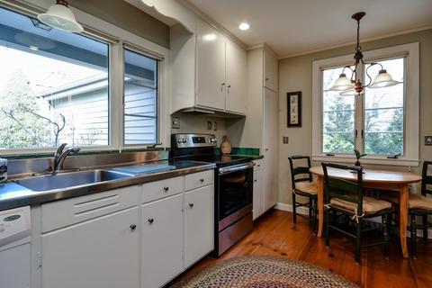 73 Crest Rd, Wellesley, MA 02482 photo 8