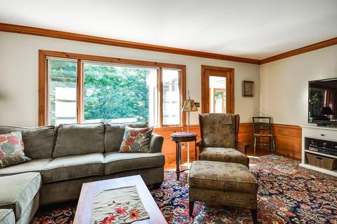 73 Crest Rd, Wellesley, MA 02482 photo 6