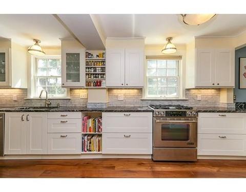 76 Maple Pl, Dedham, MA 02026 photo 4