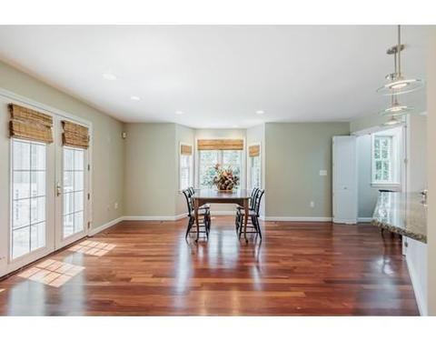 8 Cedar Rd, Andover, MA 01810 photo 2