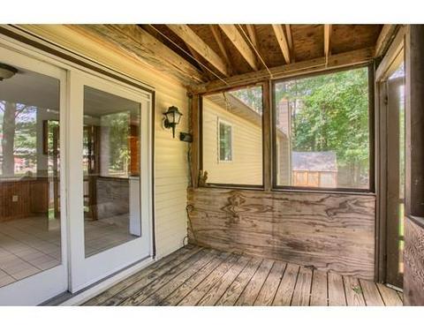 16 Laurel Dr, Ashburnham, MA 01430 photo 11
