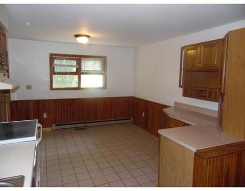 16 Laurel Dr, Ashburnham, MA 01430 photo 12