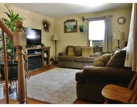 11 Mark St, Ayer, MA 01432 photo 4