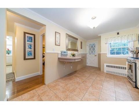 6 Gerald Rd, Stoneham, MA 02180 photo 8
