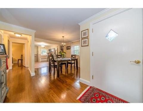 6 Gerald Rd, Stoneham, MA 02180 photo 4