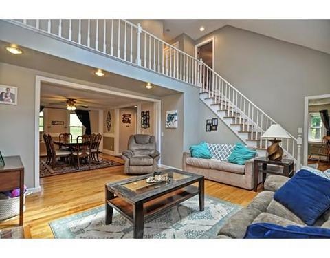 32 Blackstone St, Sutton, MA 01590 photo 10