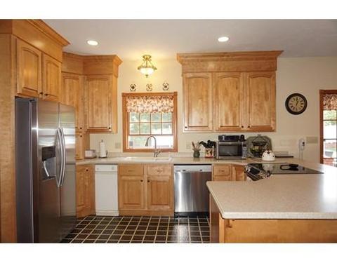 38 Holt Rd, Ashburnham, MA 01430 photo 2