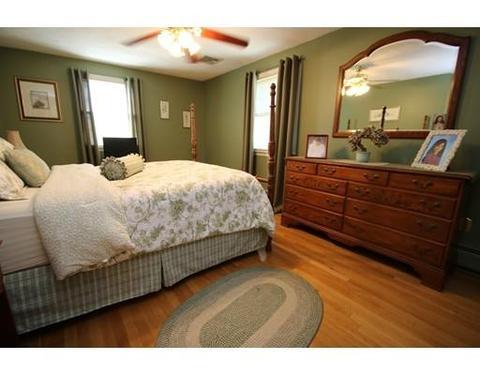 31 Juniper Dr, Saugus, MA 01906 photo 18