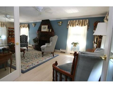31 Juniper Dr, Saugus, MA 01906 photo 13