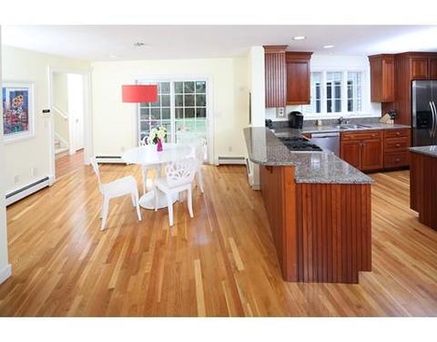 28 Hobart St, Hingham, MA 02043 photo 14