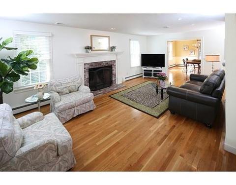 28 Hobart St, Hingham, MA 02043 photo 13