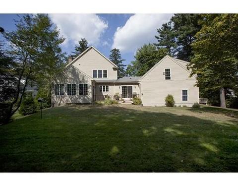 28 Hobart St, Hingham, MA 02043 photo 2