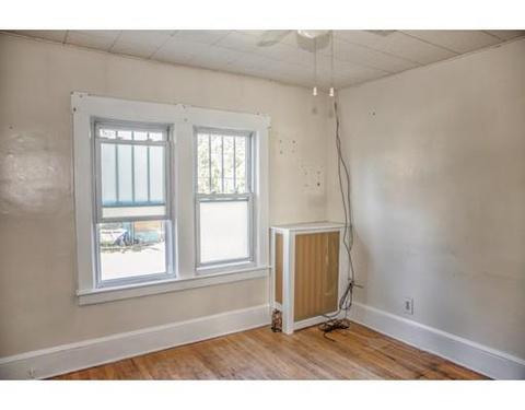 9 Corona St, Springfield, MA 01104 photo 14
