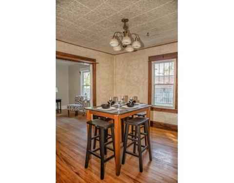 9 Corona St, Springfield, MA 01104 photo 8